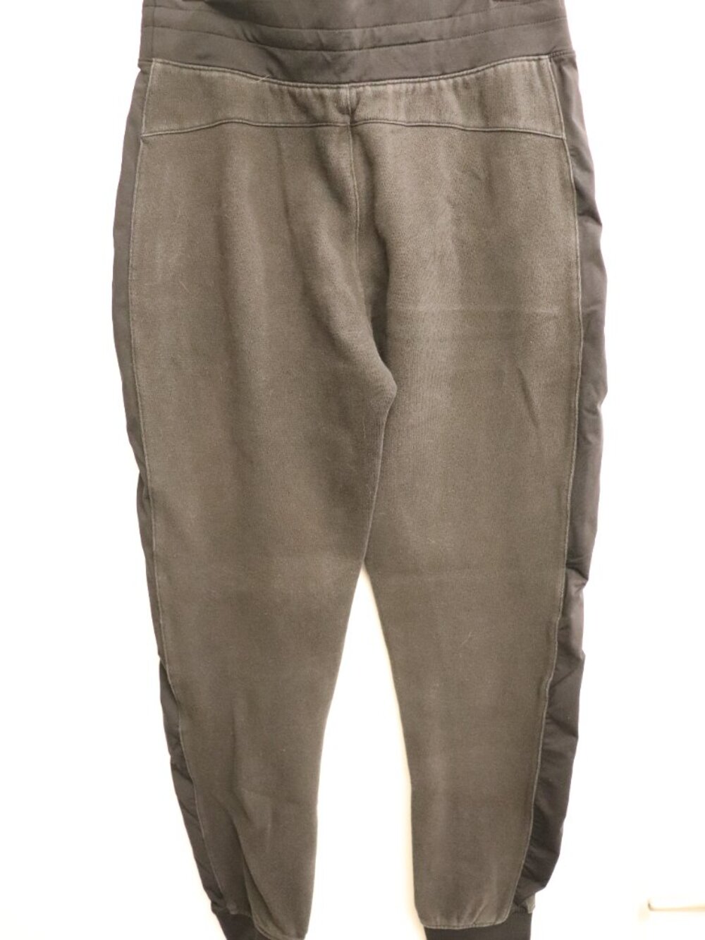 lululemon Black Zip Pocket Jogger Pants Size 4 - Picture 3 of 5